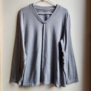 d&co Gray V-Neck Jersey Size XL